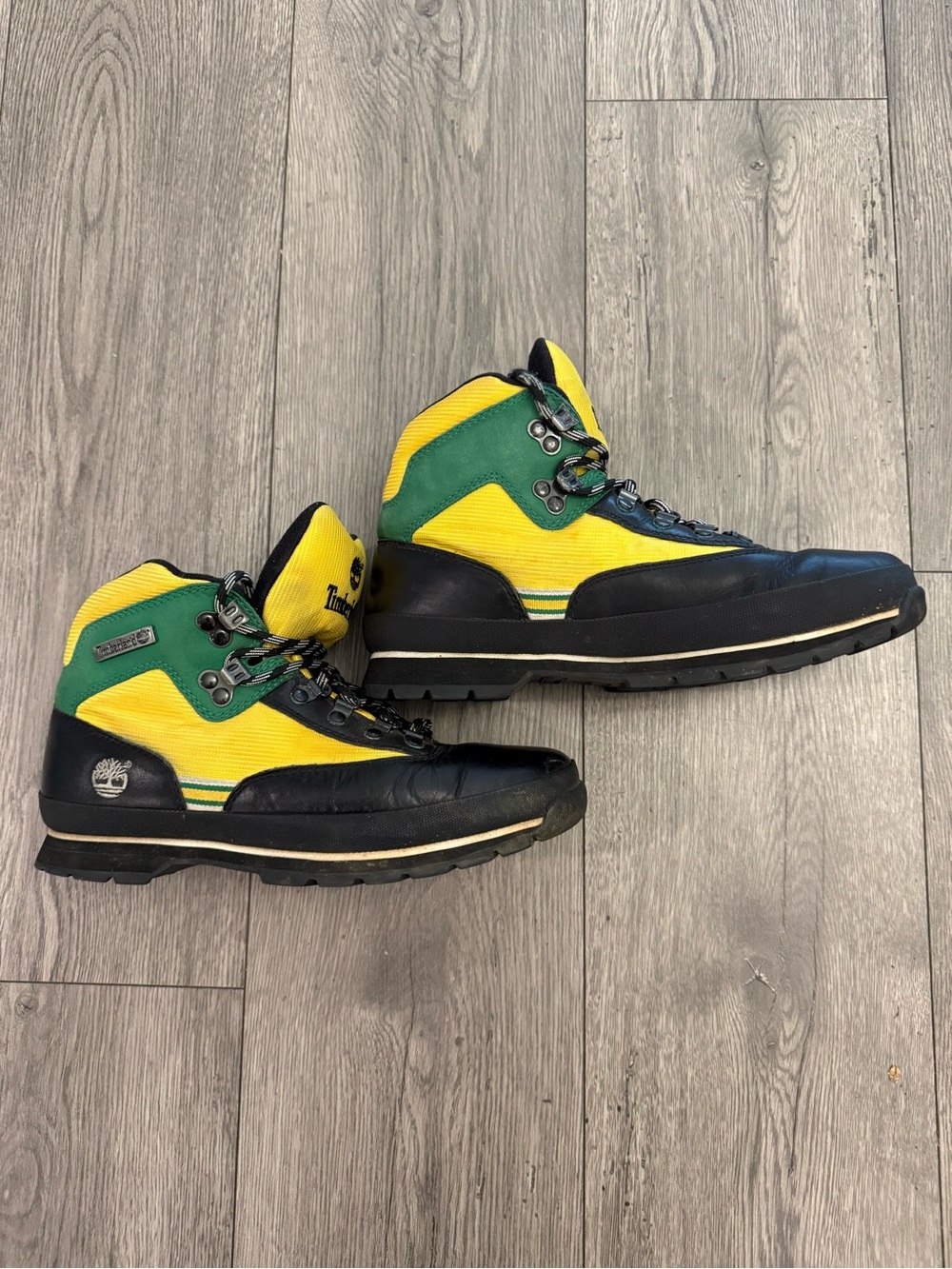 Timberland Vintage Hiking 36082 Yellow Green Lace Up Men’s Size 9M Leather Boots